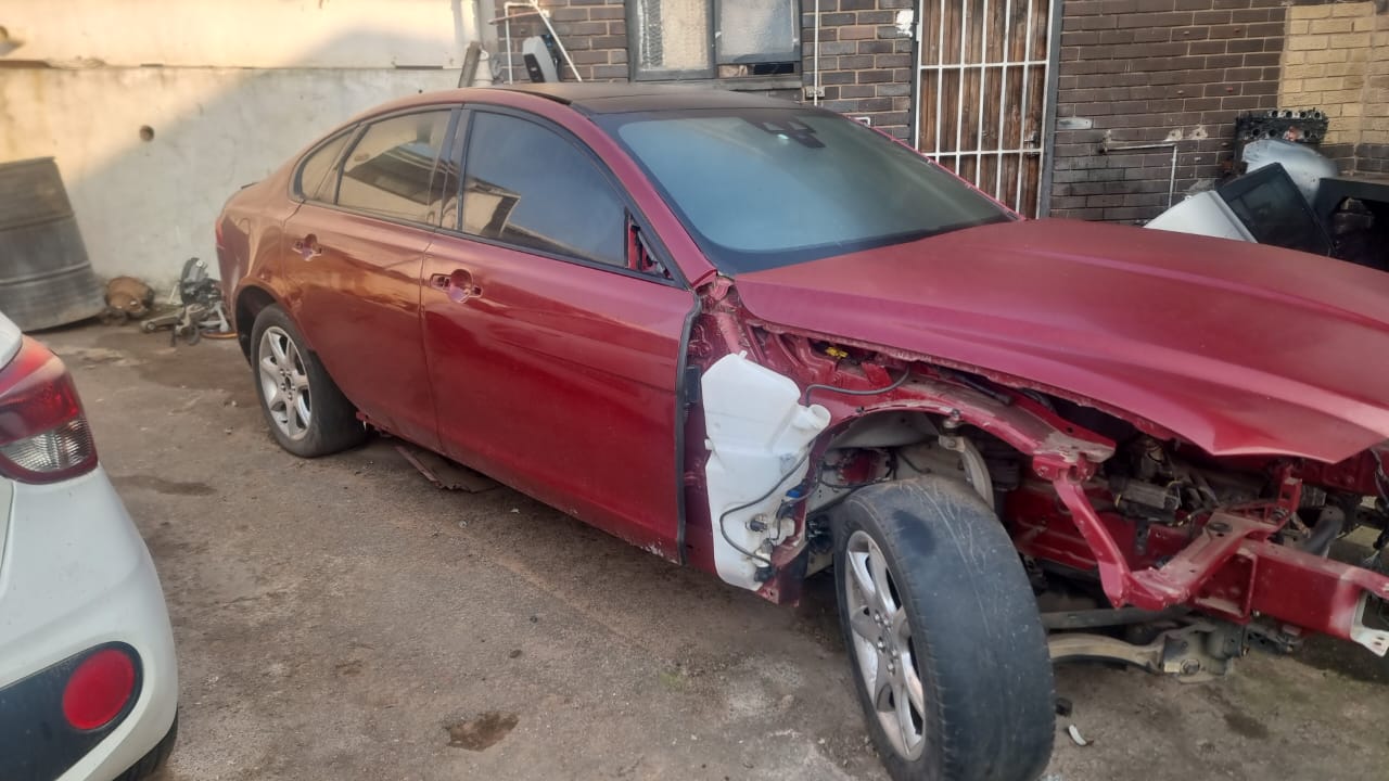 2018 Jaguar NEW XF (X260) D240 Stripping for Spares, body is clean. - Private Seller