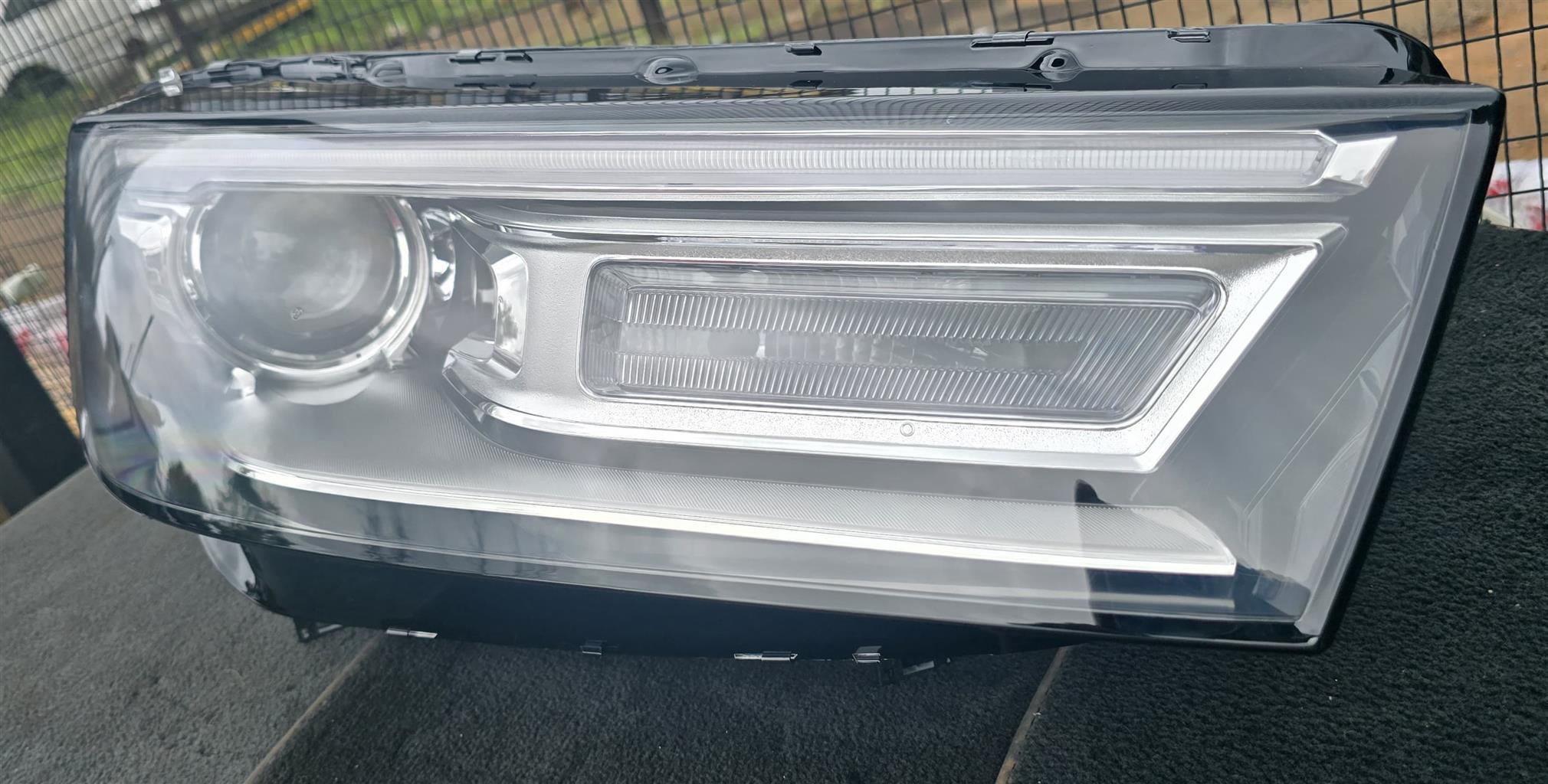 New stock arrivals  Audi q5 2018 Right xenon head lamp  80a 941 043 a/g - Private Seller