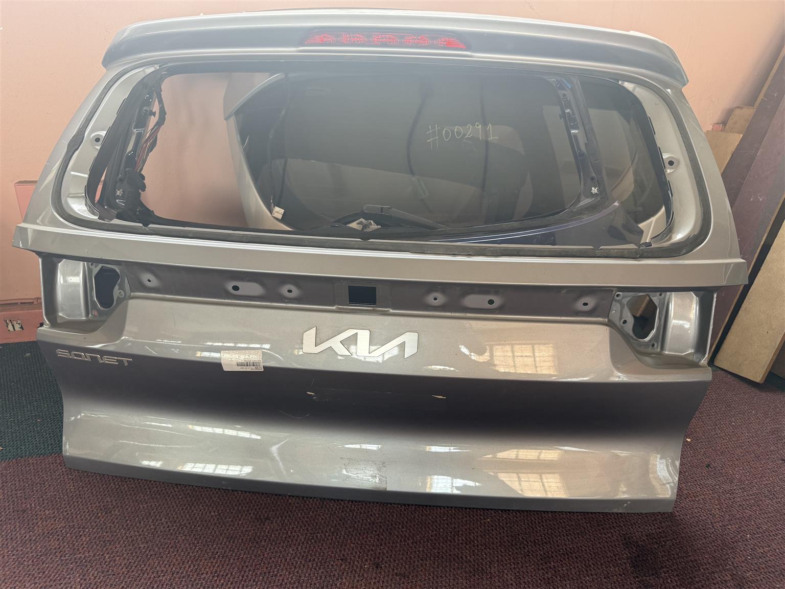 Kia Sonet Tailgate - Private Seller Kia Sonet Tailgate - Private Seller
