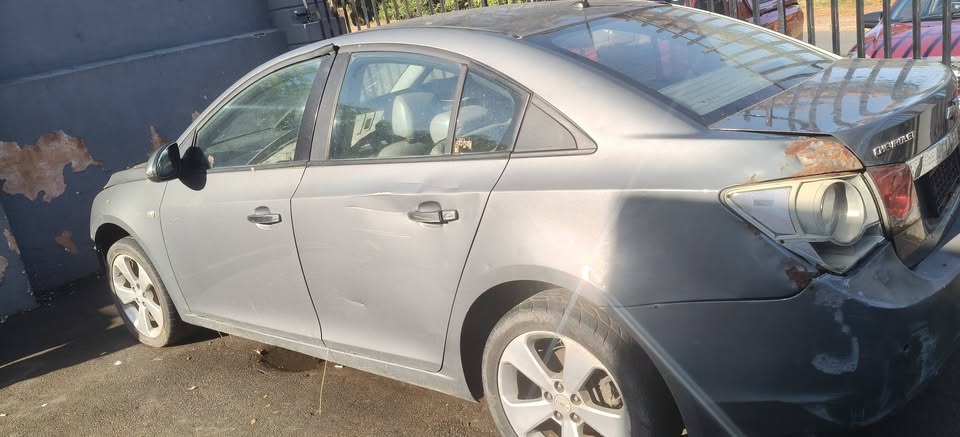 Chev Cruze LT stripping for spares - Private Seller