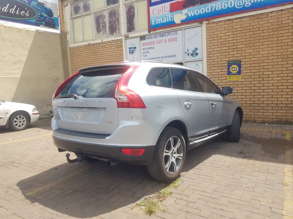 Volvo XC60 2.0L T 2012 Spares - Private Seller Volvo XC60 2.0L T 2012 Spares - Private Seller