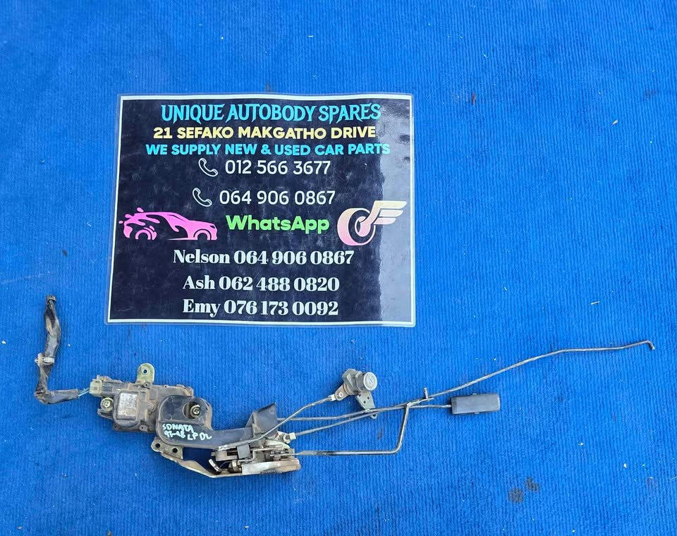 Hyundai Sonata Left Front Door