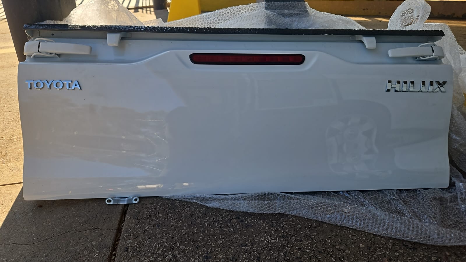 Tailgate for Toyota 2024 single Cab Hilux bakkie - Private Seller Tailgate for Toyota 2024 single Cab Hilux bakkie - Private Seller