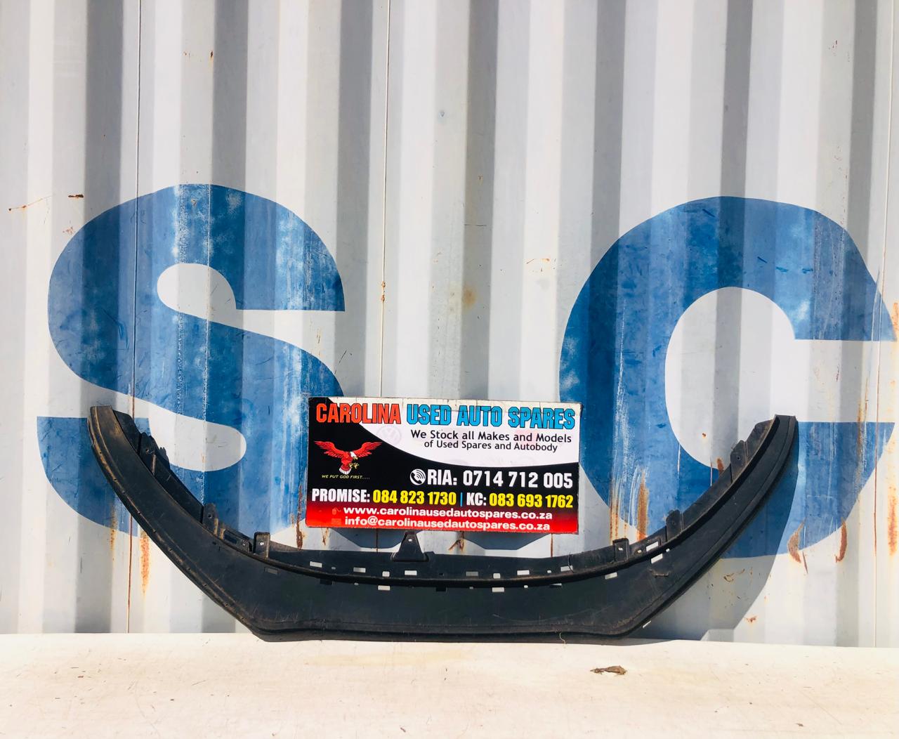 VW Polo 7 TSi front bumper splash cover (2013-2013) - Private Seller