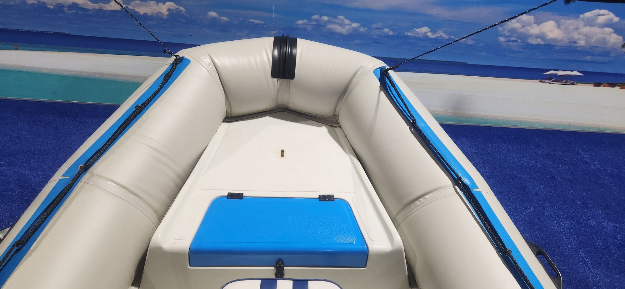 SUPERDUCK 560 CAT 90 HP MARINER