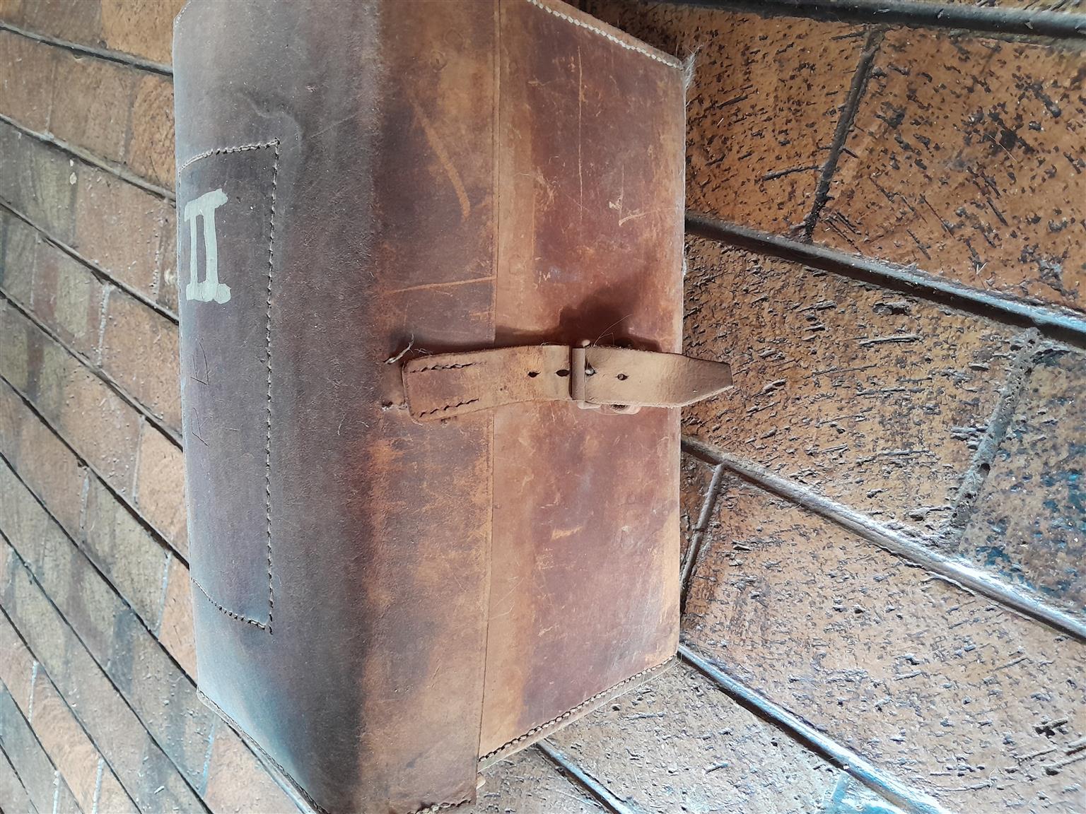 Antique Dumpie level and tripod.Original amd very neat