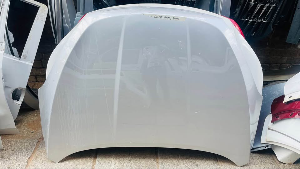 Hyundai Tucson Bonnet 2022 - Private Seller Hyundai Tucson Bonnet 2022 - Private Seller