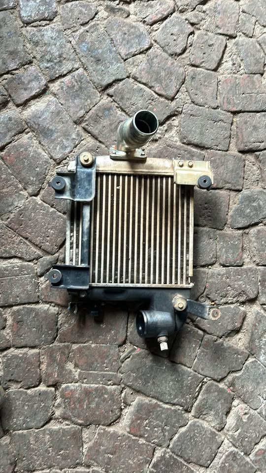 Toyota Hilux D4D Intercooler For Sale @Circle 7 Used Parts Call or WhatsApp - Private Seller