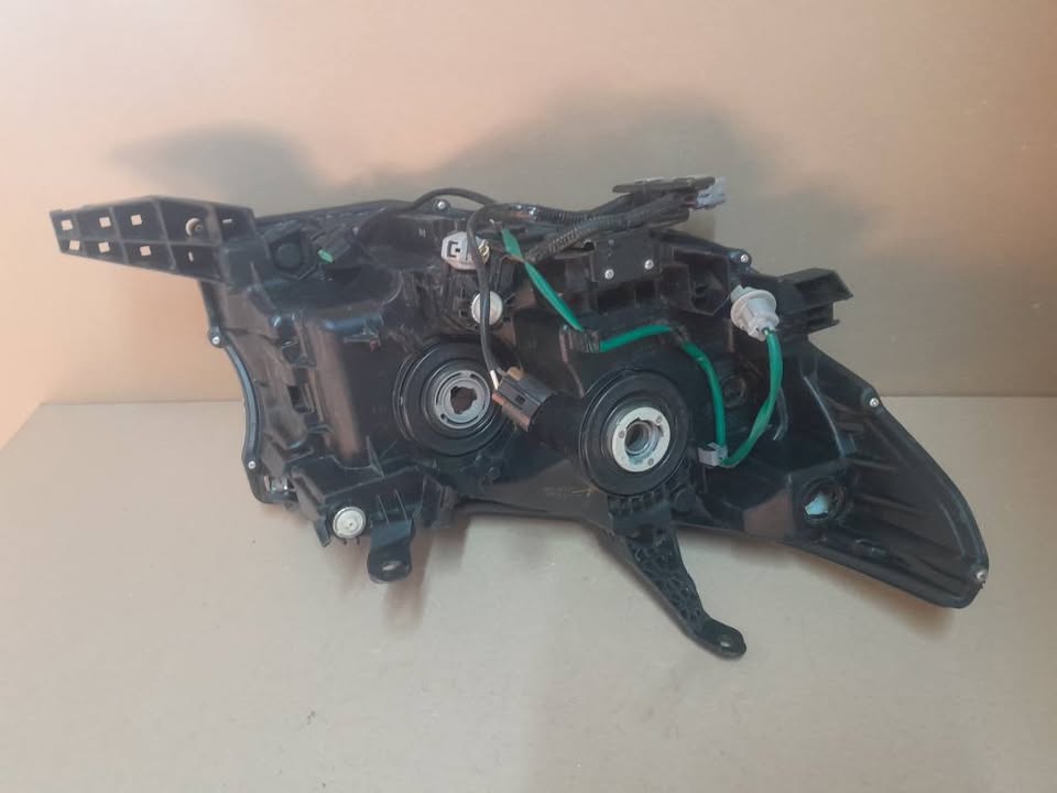 2018-2021 TOYOTA PARADO LEFT SIDE HEADLIGHT FOR SALE