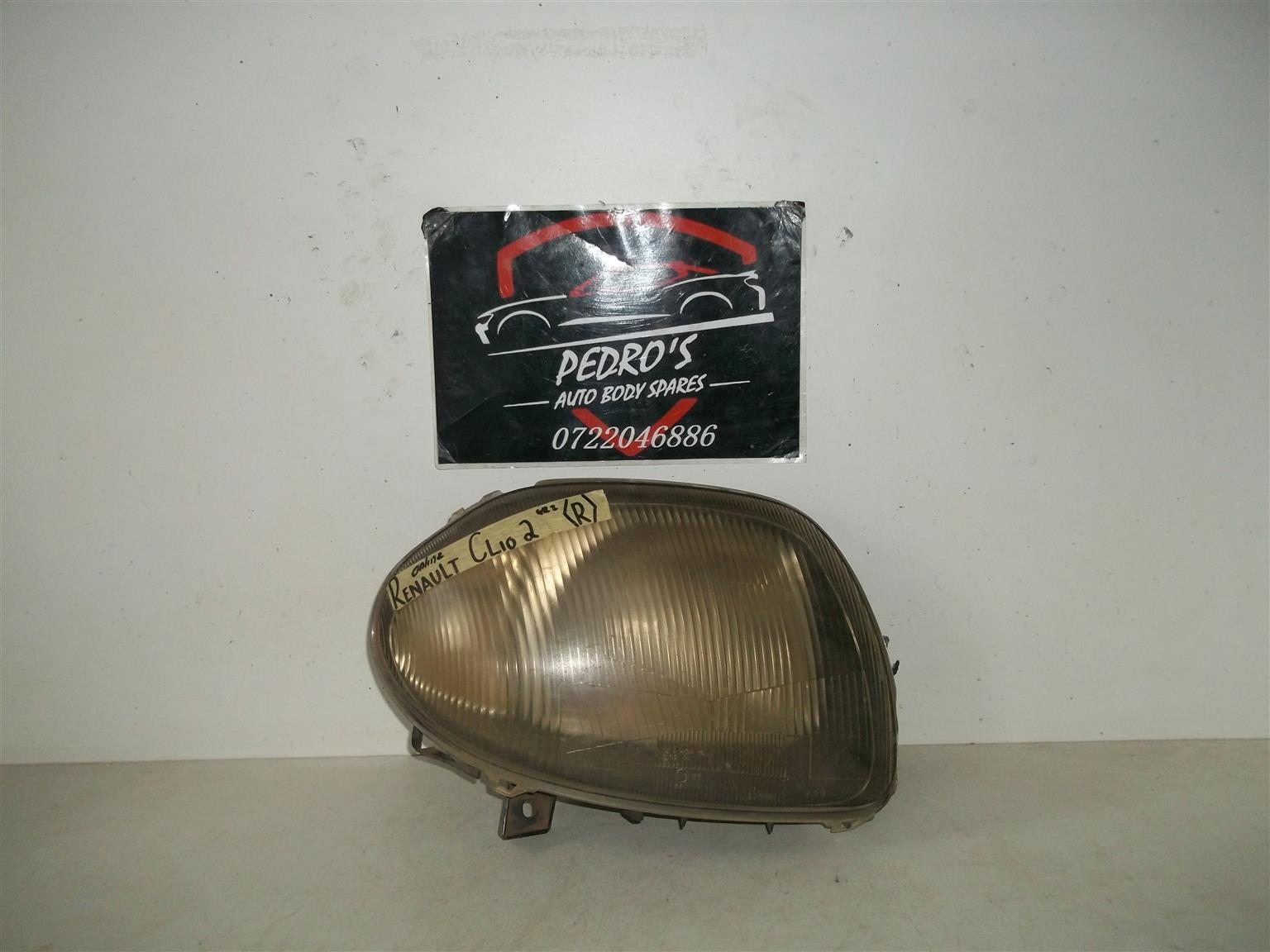 Renault Clio 2 '98-'01 right headlights - Private Seller Renault Clio 2 '98-'01 right headlights - Private Seller