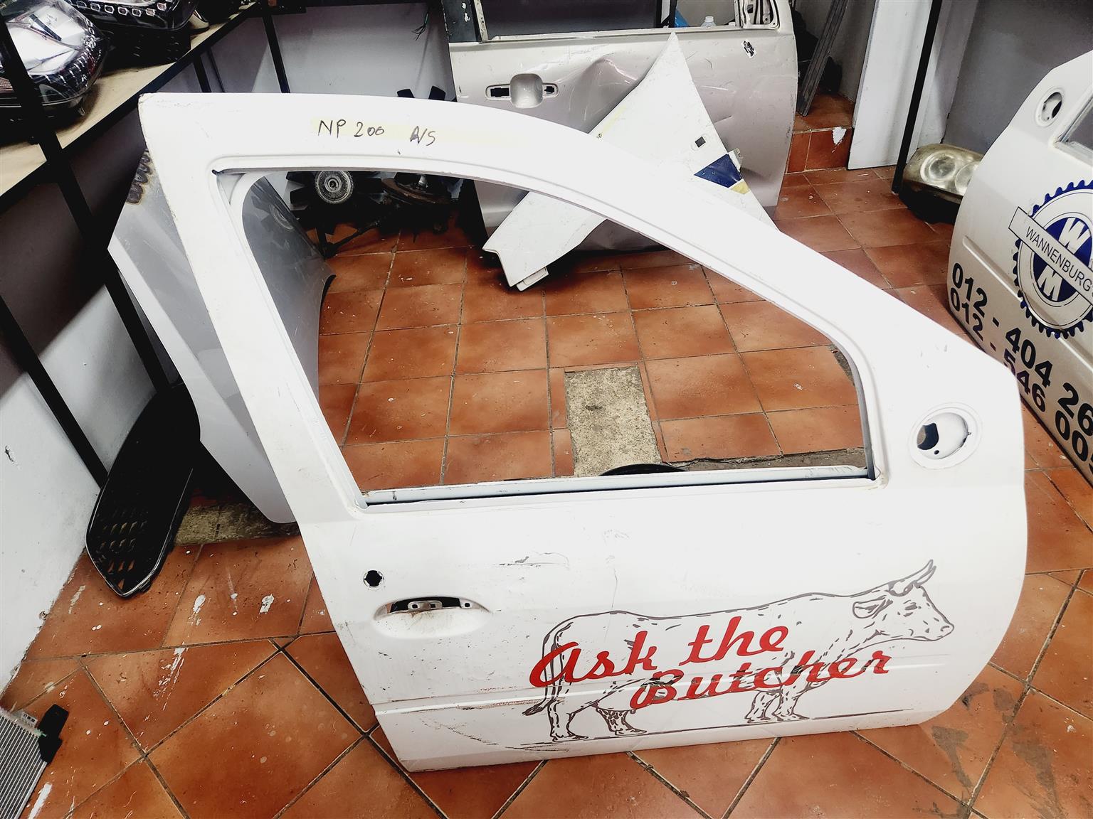 NP200 Right door - Private Seller
