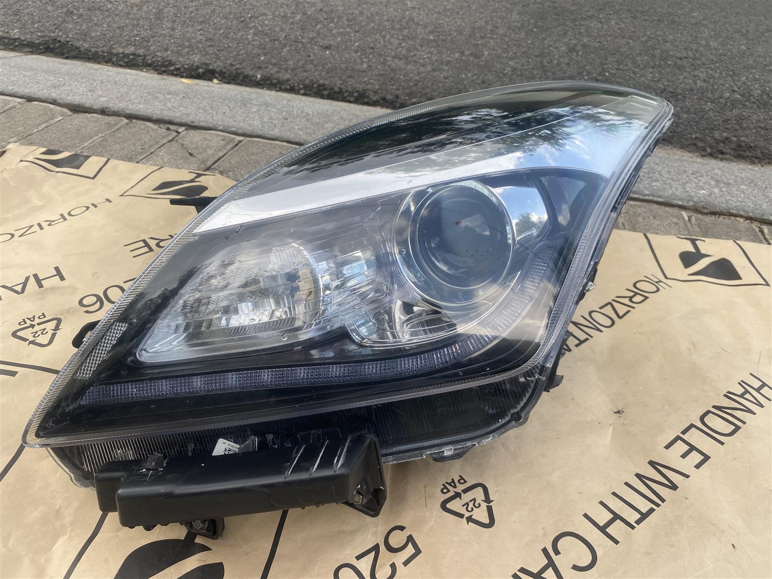 2022 TOYOTA STARLET/SUZUKI BALENO XENON HEADLIGHT LEFT SIDE FOR SALE