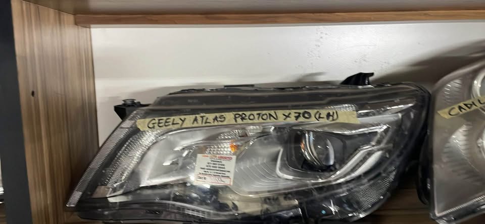 Geely Atlas Proton x70 Headlight Left side - Private Seller Geely Atlas Proton x70 Headlight Left side - Private Seller