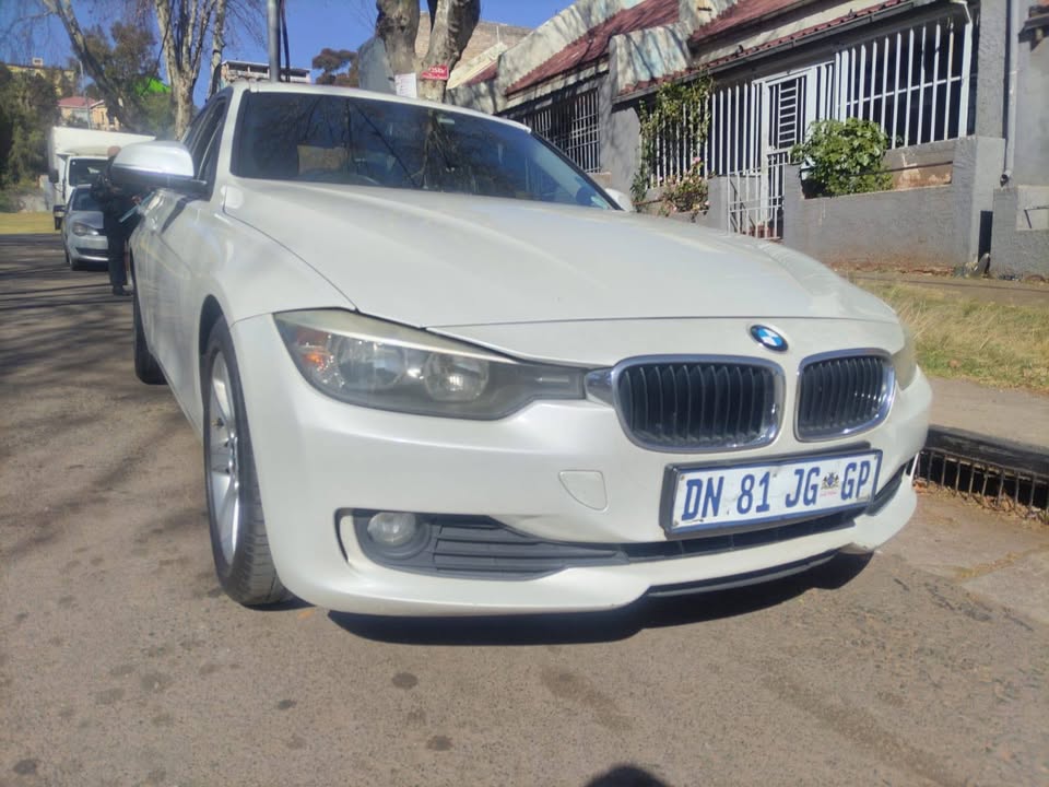 2013 BMW 316i