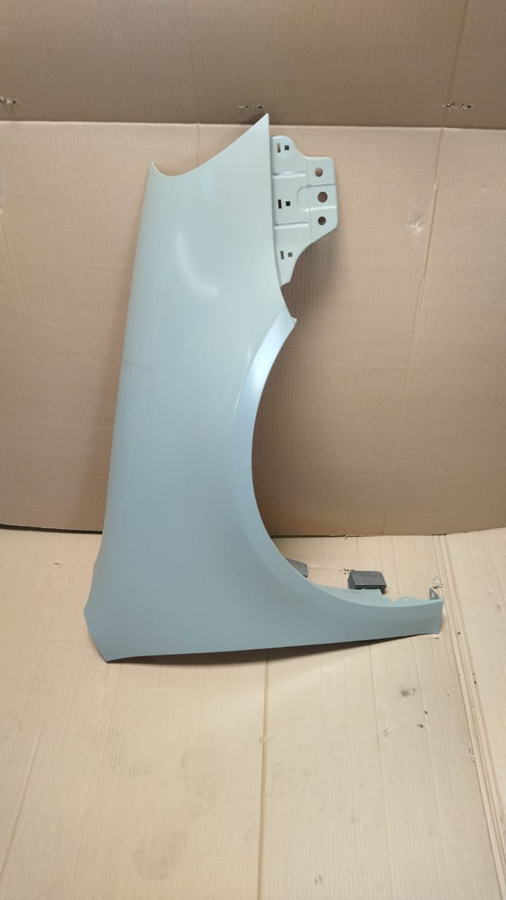 Volkswagen Golf Right Front FEnder - Private Seller