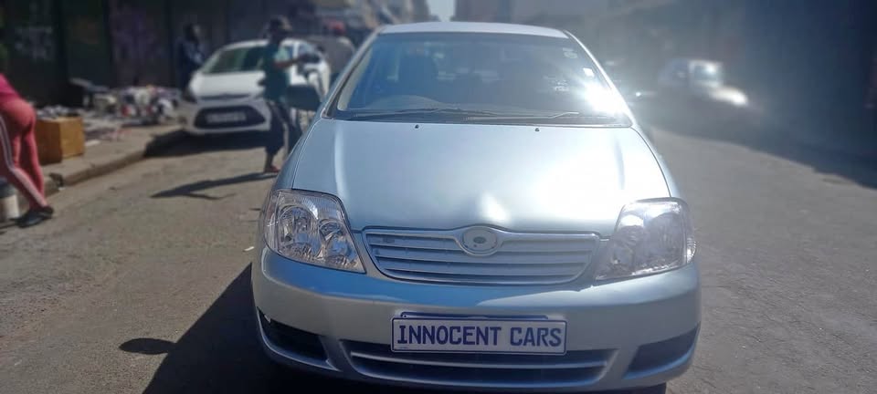 2006 TOYOTA COROLLA 1.6 MANUAL TRANSMISSION.. BLUE COLOUR..  81000KM