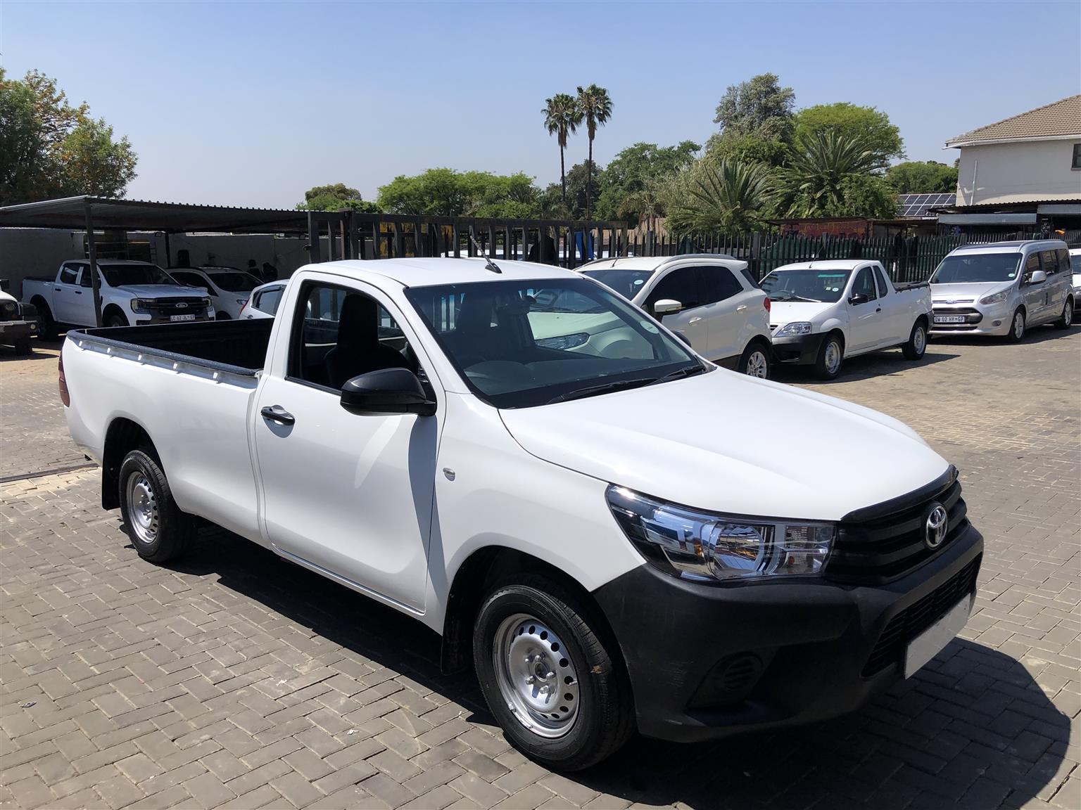 Used 2023 Toyota Hilux 2.4GD S - Private Seller Used 2023 Toyota Hilux 2.4GD S - Private Seller