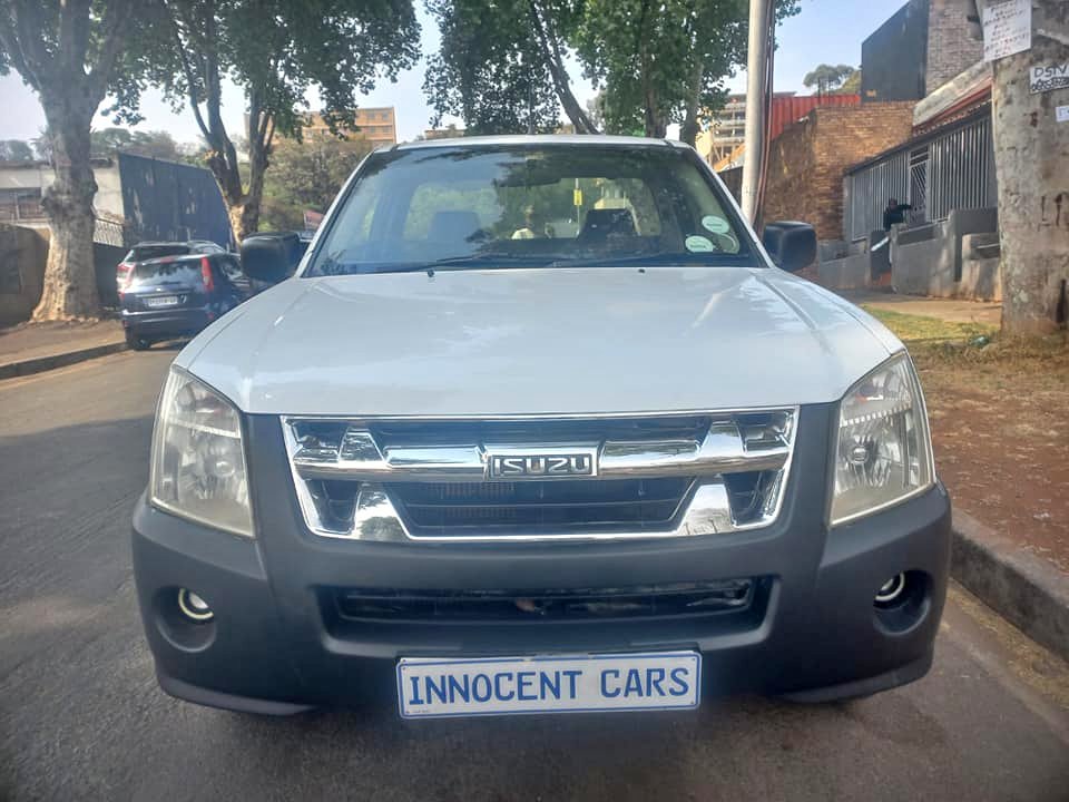 2011 ISUZU KB250 DTEC DIESEL, SINGLE CAB, MANUAL, WHITE COLOR, MILEAGE 93000KMS