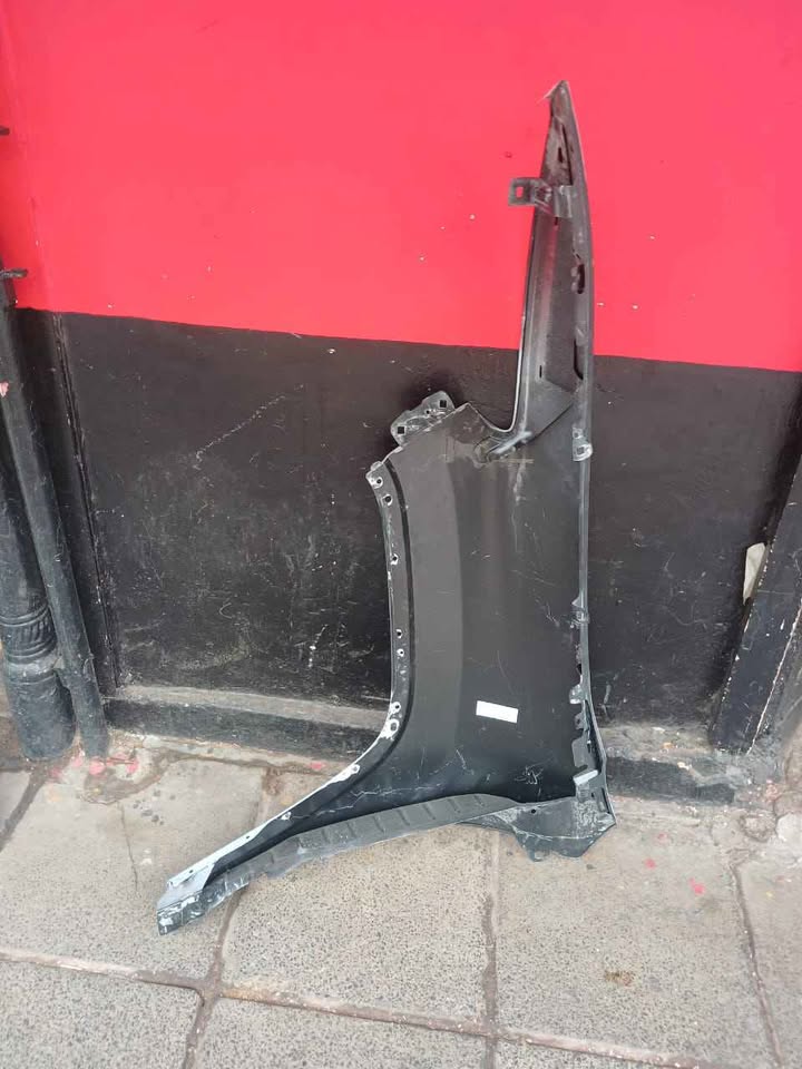 Jeep Cherokee right fender - Private Seller