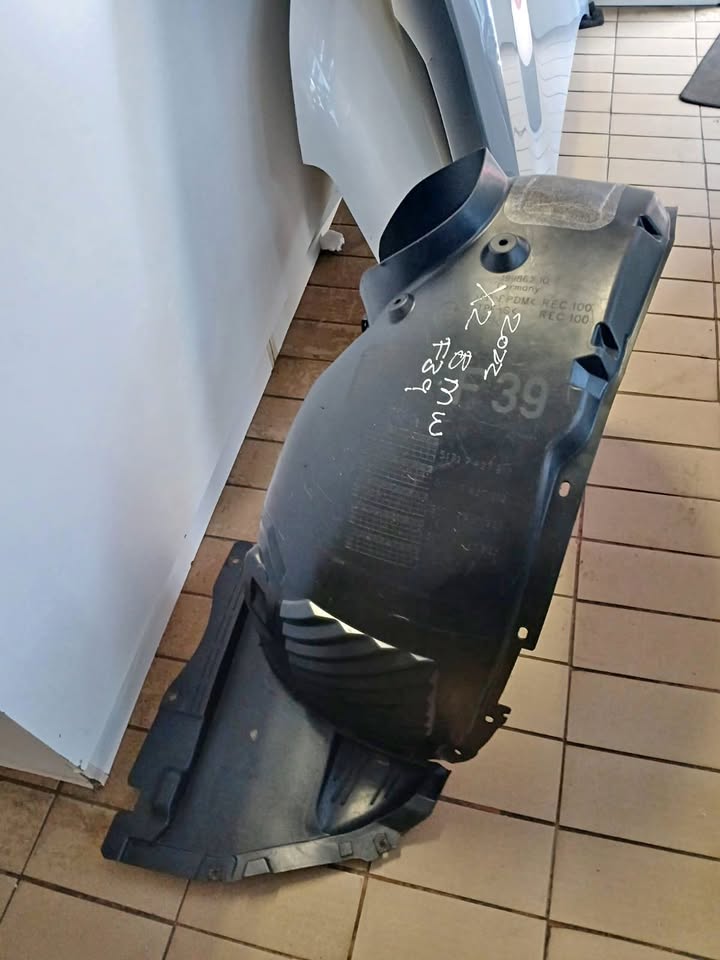 2022 BMW F39/ X2 FENDER LINER FOR SALE - Private Seller 2022 BMW F39/ X2 FENDER LINER FOR SALE - Private Seller