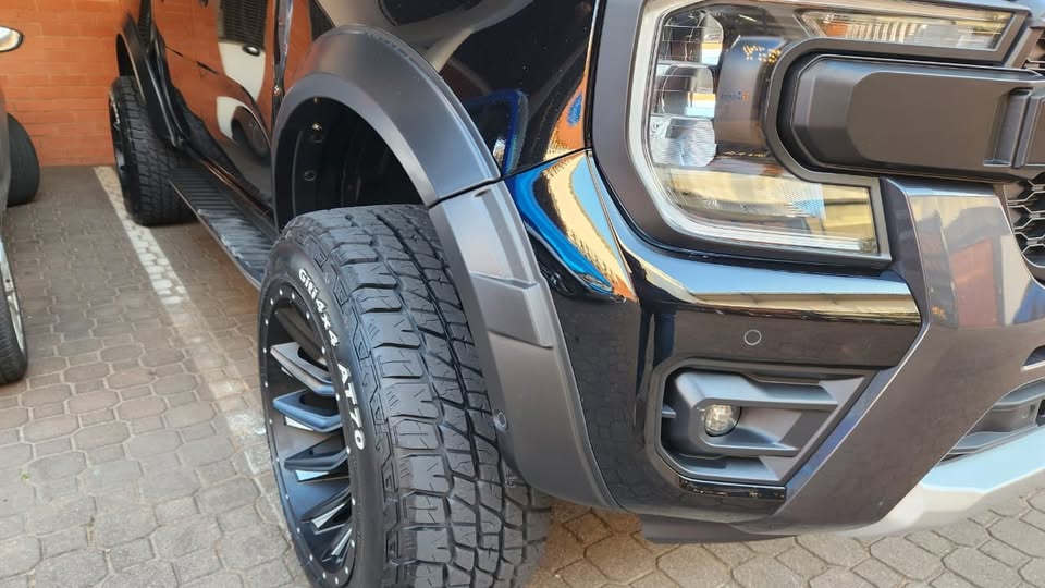 Ford Ranger wheel arches / Fender Flares - Private Seller Ford Ranger wheel arches / Fender Flares - Private Seller