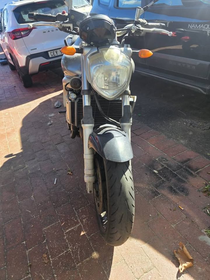 Used Yamaha FZ6 - Private Seller Used Yamaha FZ6 - Private Seller