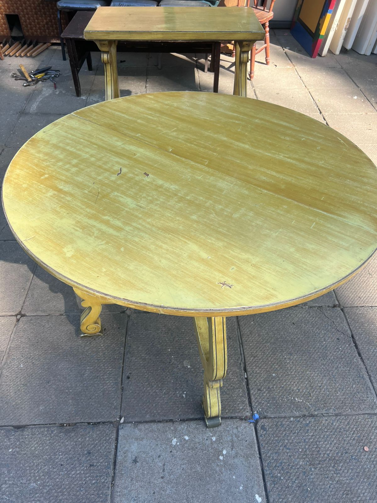 2x Vintage Tables