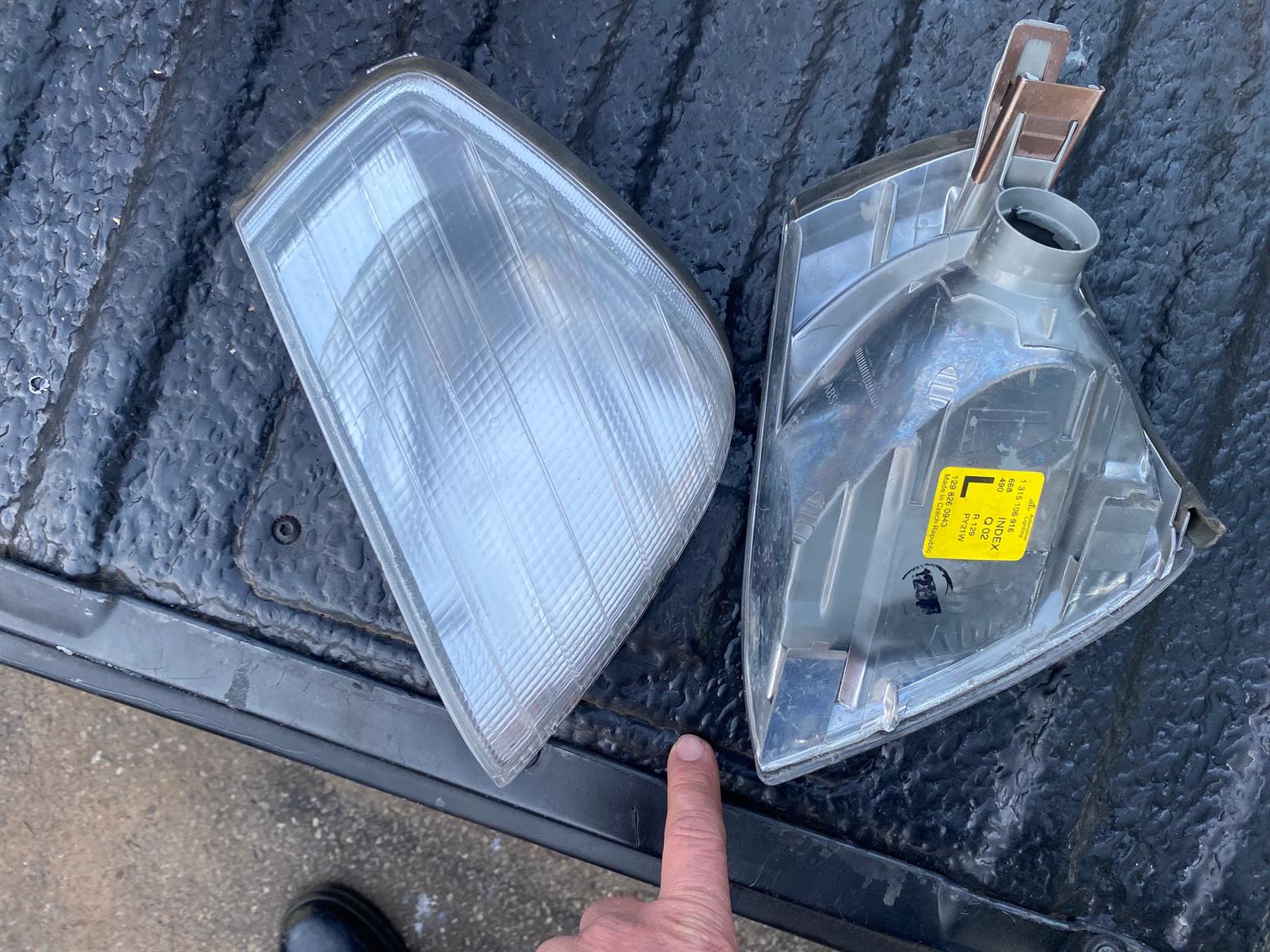 Mercedes Benz corner light Merc SL - Private Seller