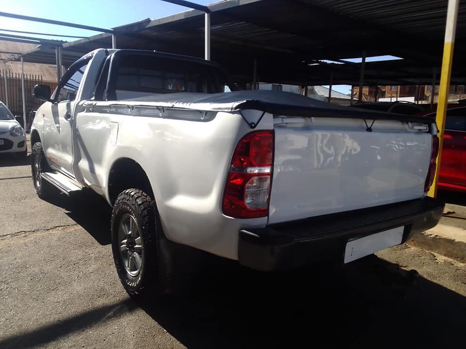2013 Toyota Hilux 2.5D D4D 4x2 single Cab