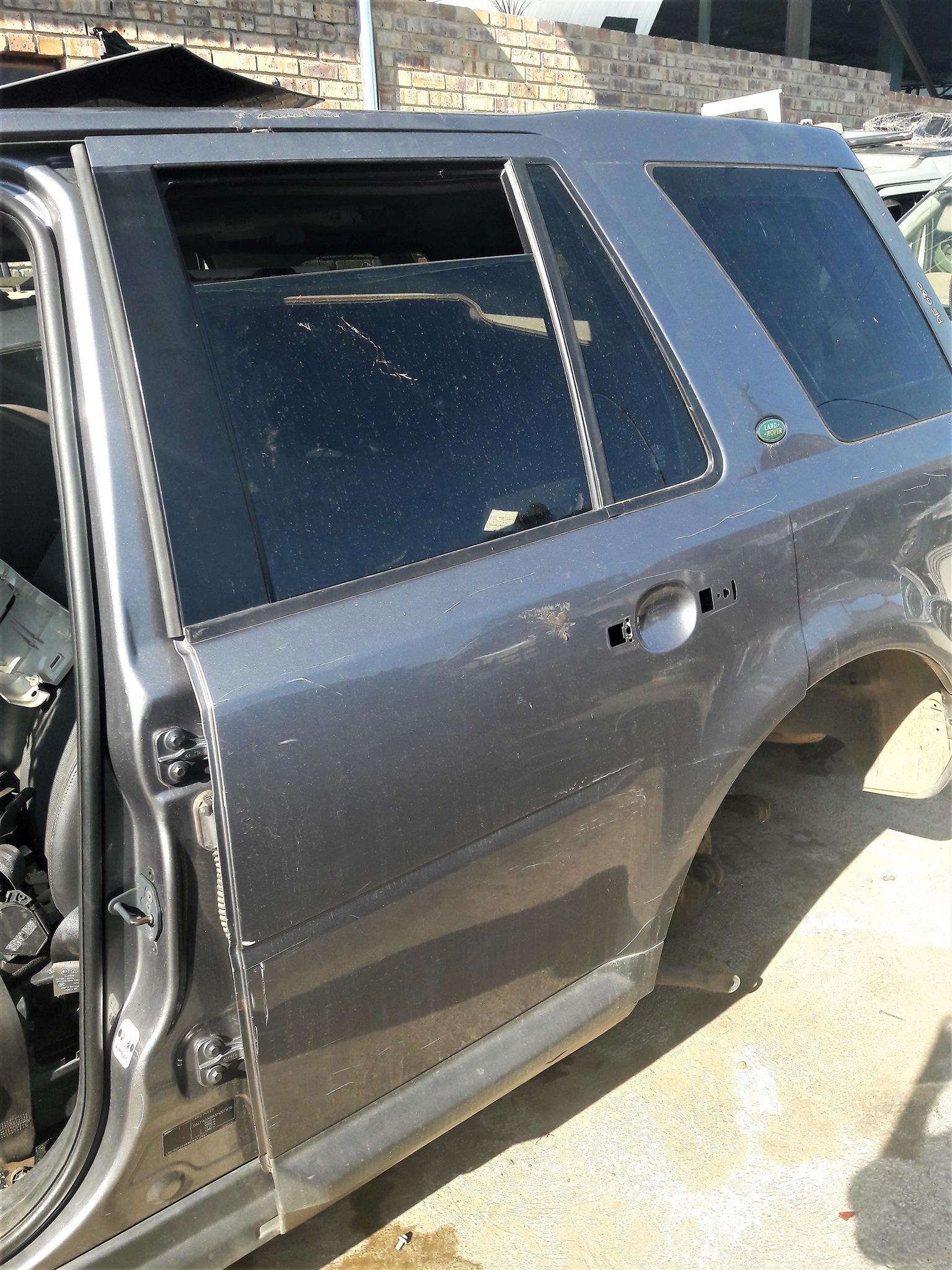 Rear Doors for Land Rover Discovery 3, 4, Freelander, Range Rover | Auto Ezi