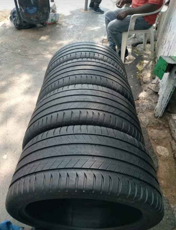 275/35/21 & 325/30/21 Michelin tyres for BMW X6 & X5 - Private Seller