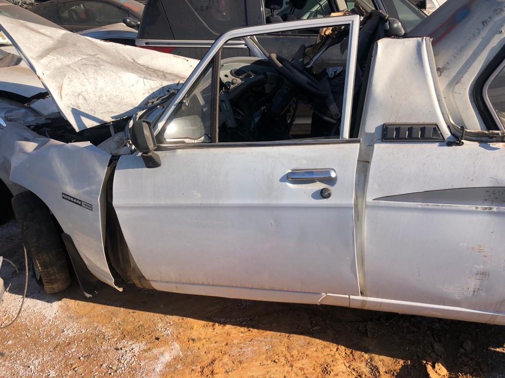 Nissan 1400 for stripping parts only with canopy - Private Seller Nissan 1400 for stripping parts only with canopy - Private Seller