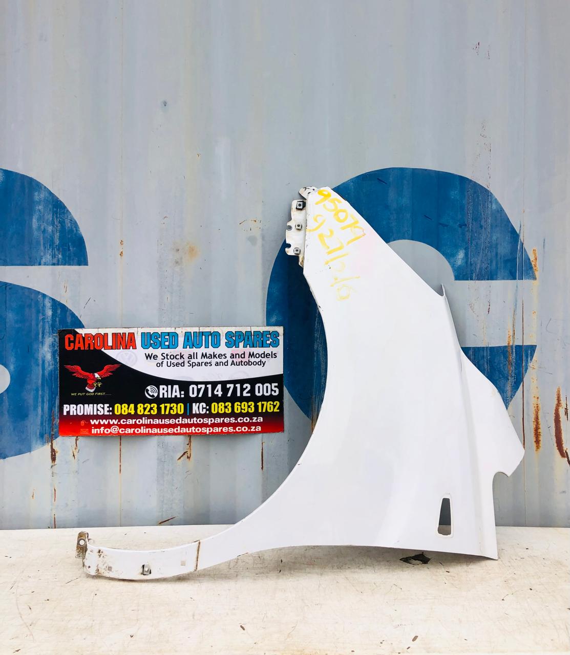 Hyundai H1 left side fender with marker lamp (2009-2018) - Private Seller Hyundai H1 left side fender with marker lamp (2009-2018) - Private Seller