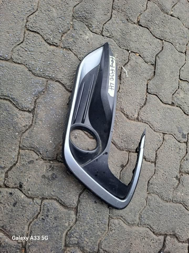 Ford Figo fog light cover - Private Seller Ford Figo fog light cover - Private Seller