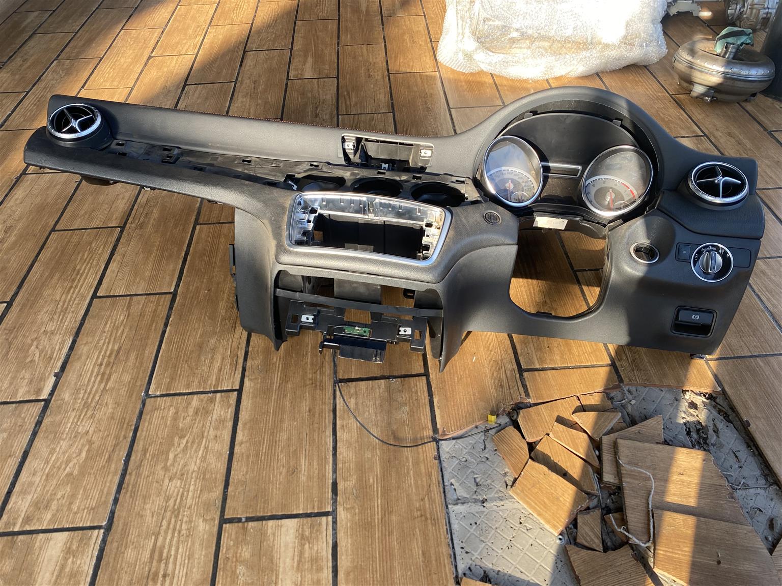 Mercedes Benz CLA/W117 AMG-Line Dashboard for Sale - Private Seller