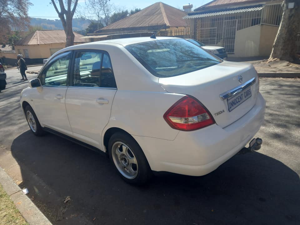 2009 NISSAN TIIDA 1.6 ENGINE PETROL, MANUAL, WHITE COLOR