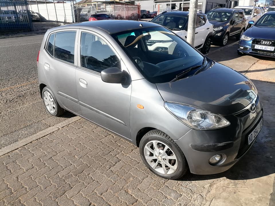2010 Hyundai i10 1.1 Hatchback with a Nice interior seat and Service book and spare key