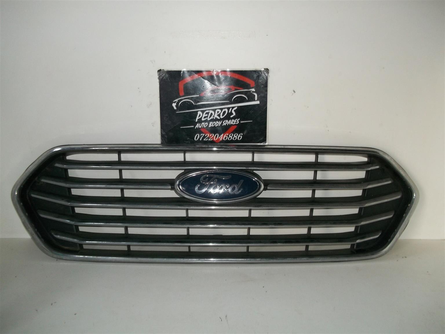 Ford Transit Custom '17-'23 radiator grille with badge - Private Seller Ford Transit Custom '17-'23 radiator grille with badge - Private Seller