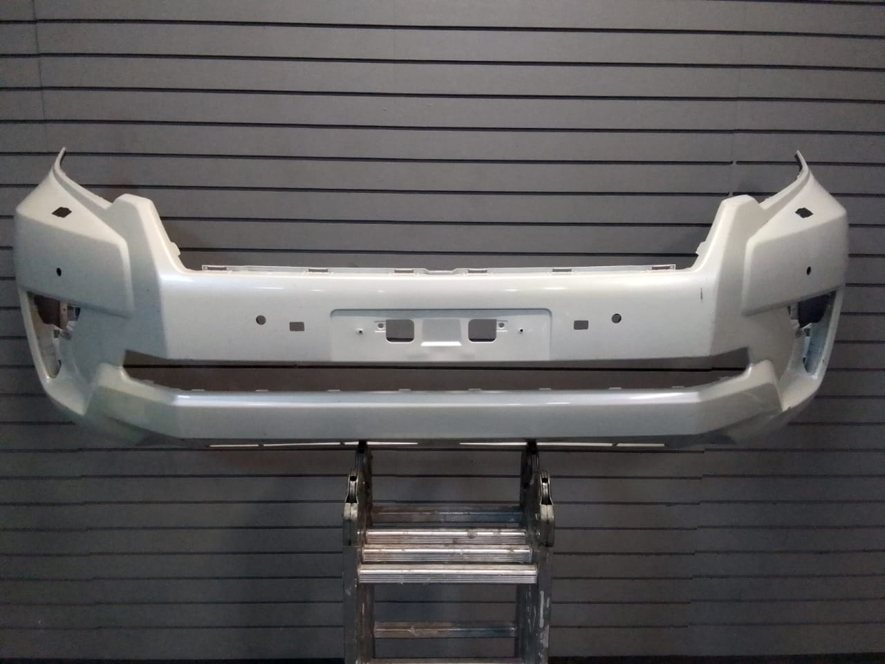 (2018-2021) TOYOTA LAND CRUISER PRADO FRONT BUMPER FOR SALE - Private Seller (2018-2021) TOYOTA LAND CRUISER PRADO FRONT BUMPER FOR SALE - Private Seller