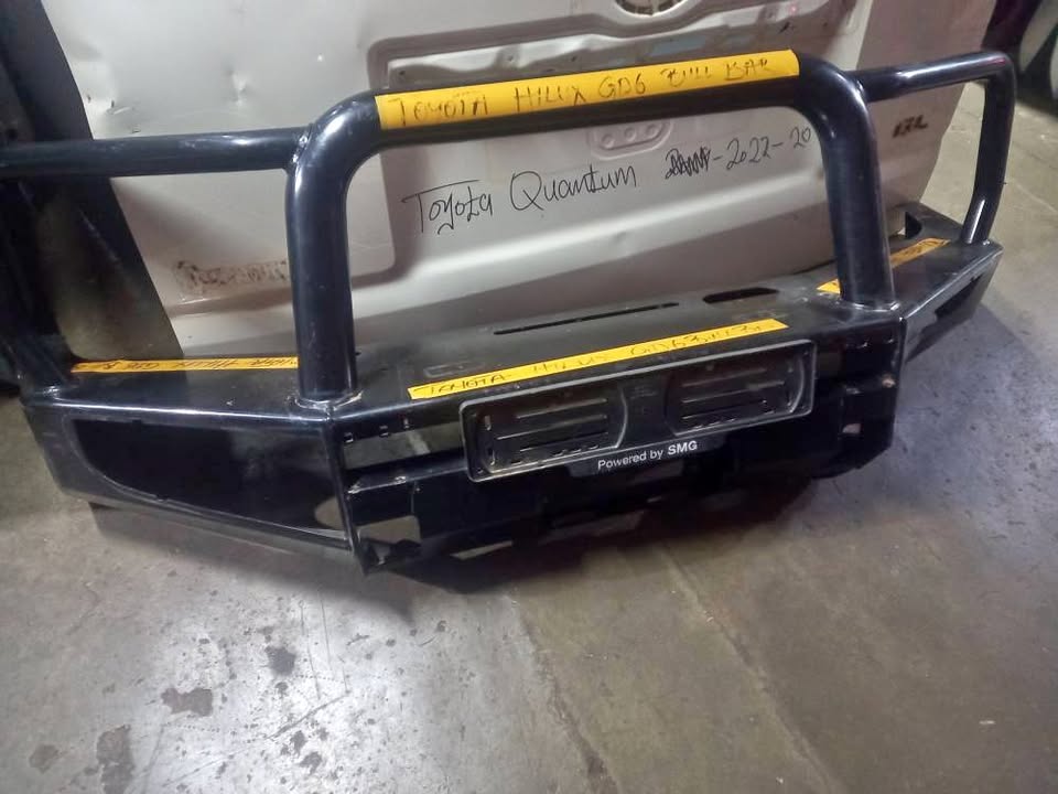 TOYOTA HILUX GD-6 BULL BAR - Private Seller TOYOTA HILUX GD-6 BULL BAR - Private Seller