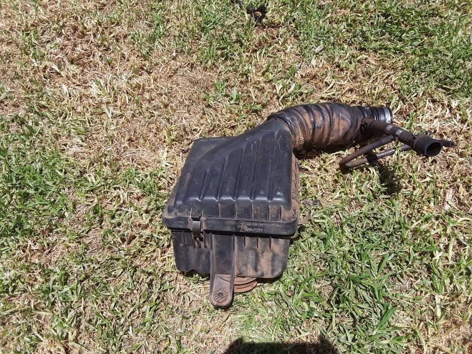 Daewoo airfilter box - Private Seller