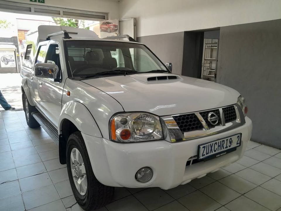 2019 NISSAN NP300 2.4DCI HARDBODY 4X4  DOUBLE CAB MANUAL