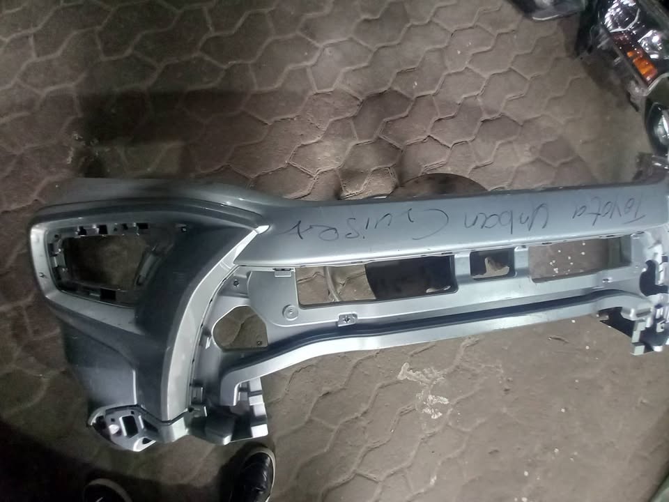 2024 Toyota Urban Cruiser Front Bumper - Private Seller 2024 Toyota Urban Cruiser Front Bumper - Private Seller