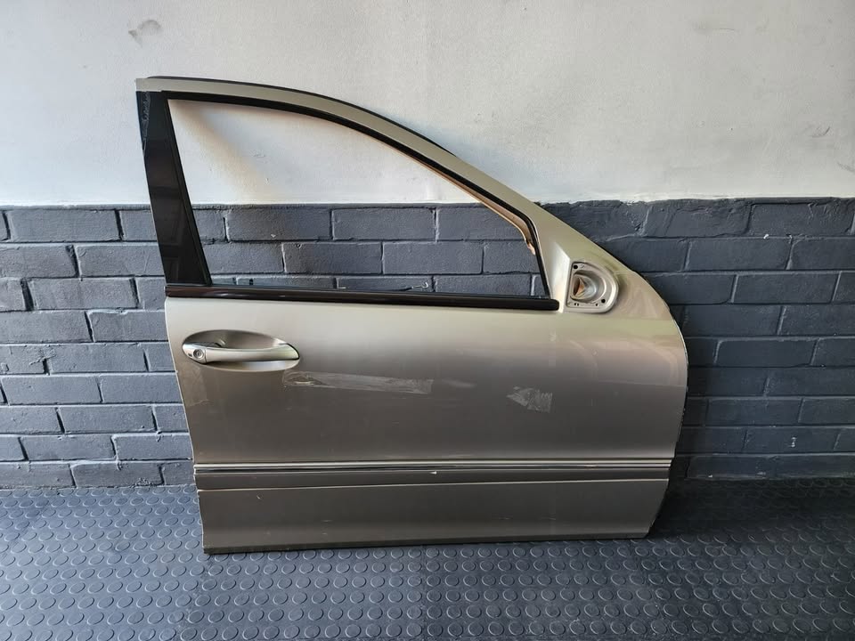 MERCEDES W203 DOORS - OEM
