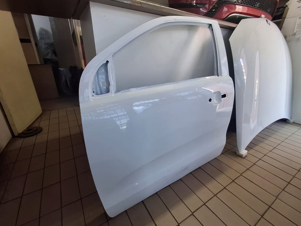 2020 FORD RANGER FRONT LEFT DOOR AVAILABLE FOR SALE - Private Seller 2020 FORD RANGER FRONT LEFT DOOR AVAILABLE FOR SALE - Private Seller
