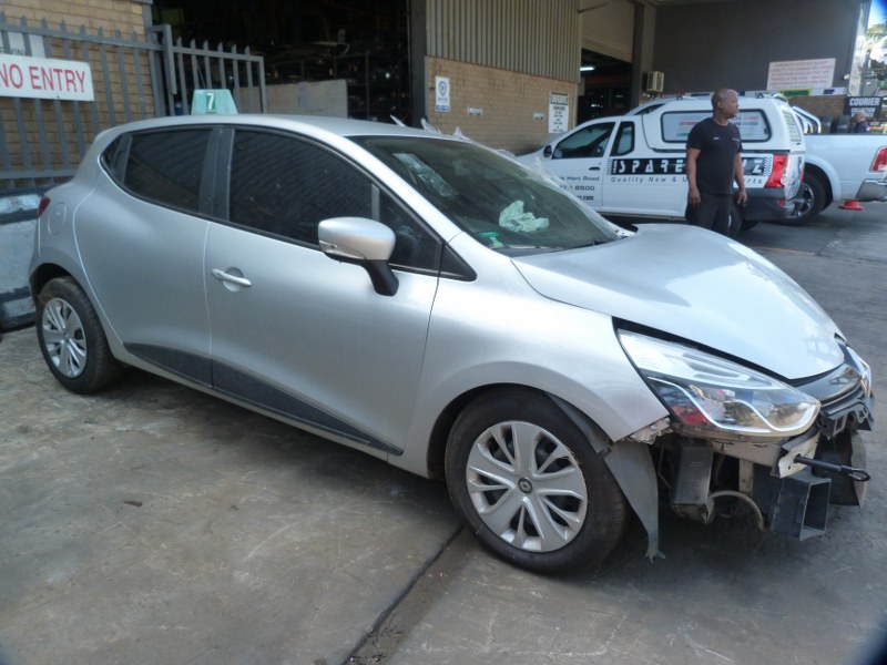 Renault Clio IV 900T Manual - 2017 SPARESBOYZ STRIPPING FOR SPARES - Private Seller Renault Clio IV 900T Manual - 2017 SPARESBOYZ STRIPPING FOR SPARES - Private Seller