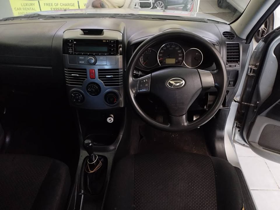 2010 DAIHATSU TERIOS 1.5 MANUAL