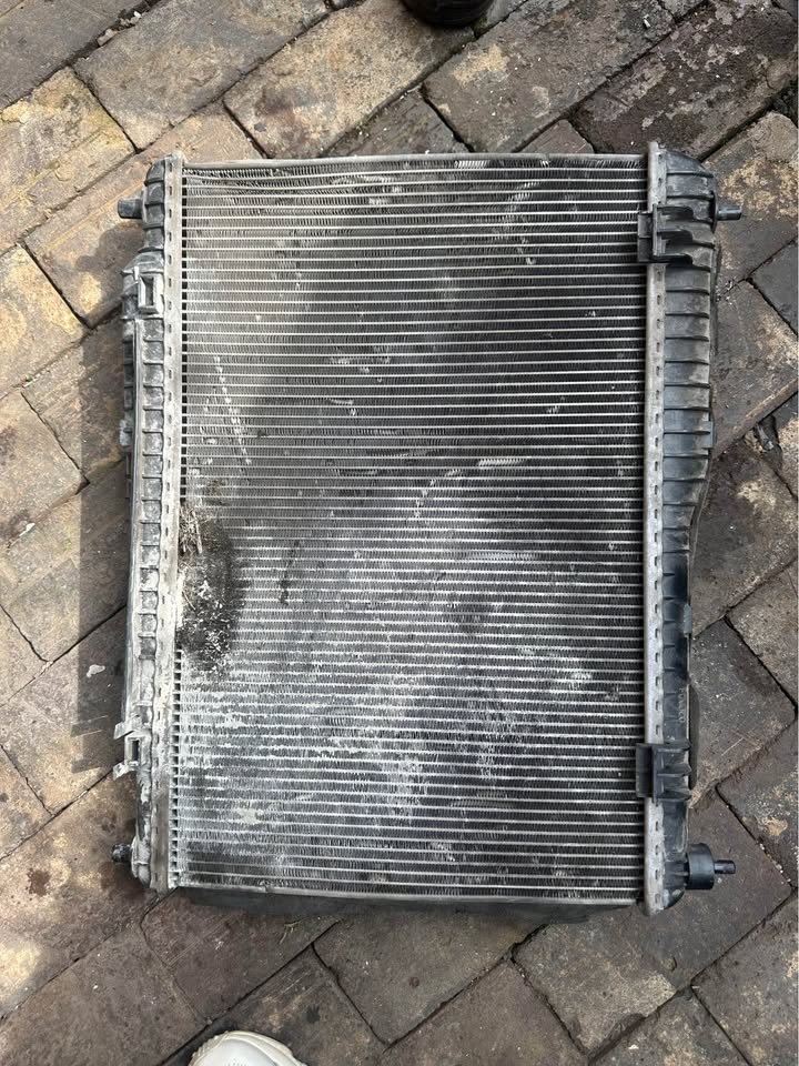 Ford fiesta radiator - Private Seller Ford fiesta radiator - Private Seller