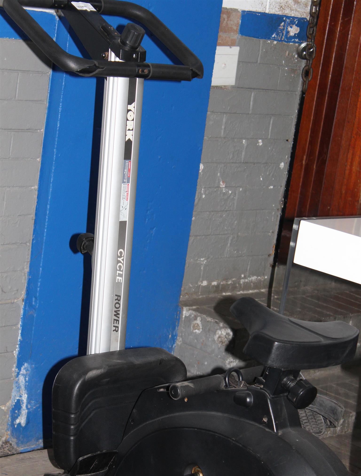 YORK MAG 2 IN CYCLE ROWER S058454A | Junk Mail