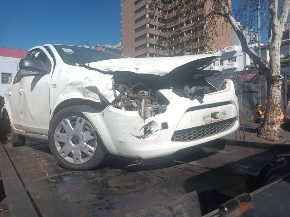 2013 Ford ikon 2013 - Private Seller